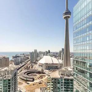 luxury-lake-view-cn-tower-view-1-free-parking-pet-friendly.hotelstorontoontario.org/